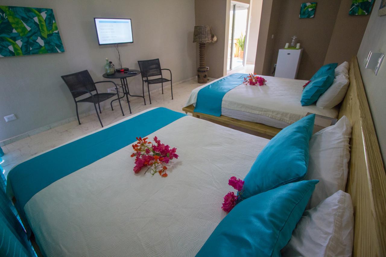 Paradise Island Beach Resort Punta Rucia Exterior photo